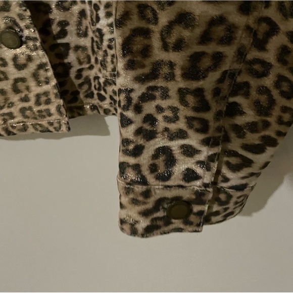 CHICOS WOMENS CHEETAH PRINT SHINY JACKET - Picture 5 of 7
